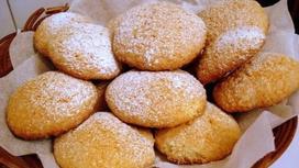 Песочное печенье с сахарной пудрой