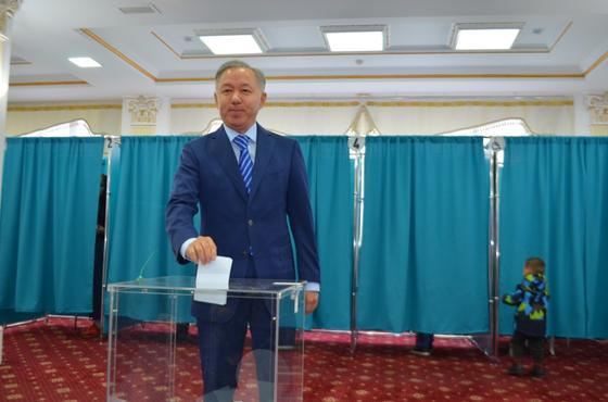 Қазақстанда президент сайлауы басталды Қазақстанда президент сайлауы басталды
