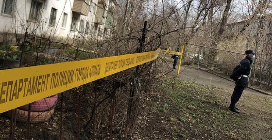 Алматыда коронавирусқа байланысты сегізінші үй оқшауланды (фото) Алматыда коронавирусқа байланысты сегізінші үй оқшауланды (фото)