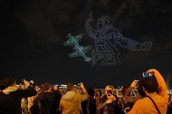 красноармеец в небе красноармеец в небе