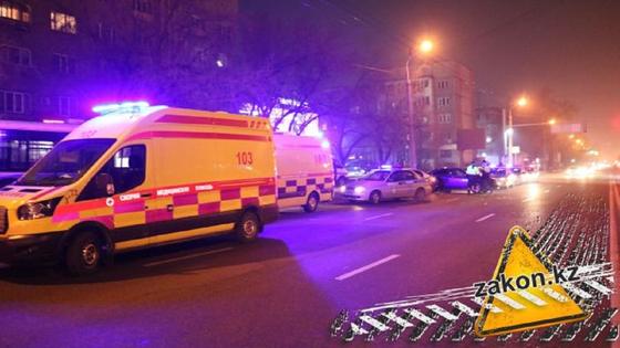 Троллейбус насмерть сбил мужчину в Алматы (фото) Троллейбус насмерть сбил мужчину в Алматы (фото)
