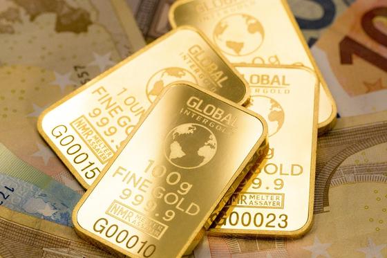 Золотые слитки высшей пробы Золотые слитки высшей пробы
