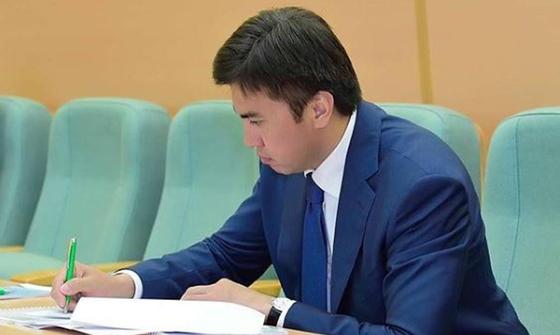 Аким Шымкента призвал казахстанцев думать Аким Шымкента призвал казахстанцев думать