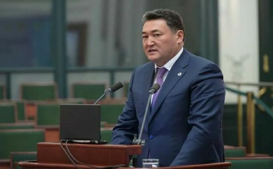 Тоқаев Болат Бақауовты қызметінен босатты Тоқаев Болат Бақауовты қызметінен босатты