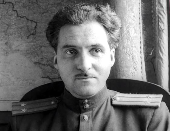 Константин Симонов в военной форме Константин Симонов в военной форме