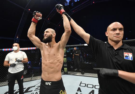 "Новый Хабиб", ворвавшийся в UFC, бросил вызов Макгрегору "Новый Хабиб", ворвавшийся в UFC, бросил вызов Макгрегору
