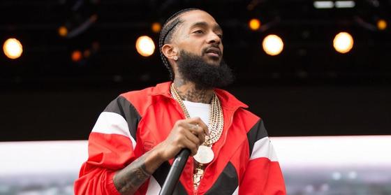 Известного рэпера Nipsey Hussle застрелили в Лос-Анжелесе Известного рэпера Nipsey Hussle застрелили в Лос-Анжелесе