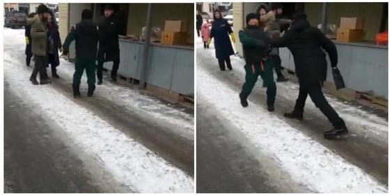 Больной шизофренией мужчина ударил ножом продавца на рынке в Алматы (видео) Больной шизофренией мужчина ударил ножом продавца на рынке в Алматы (видео)