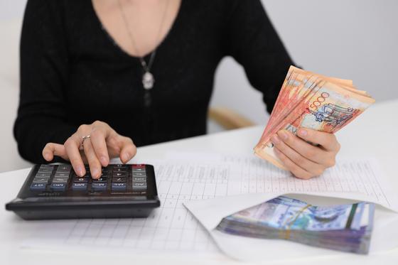 Қазақстандықтар 42 500 теңге алу үшін қайтыс болған жандардың атынан өтініш берген Қазақстандықтар 42 500 теңге алу үшін қайтыс болған жандардың атынан өтініш берген