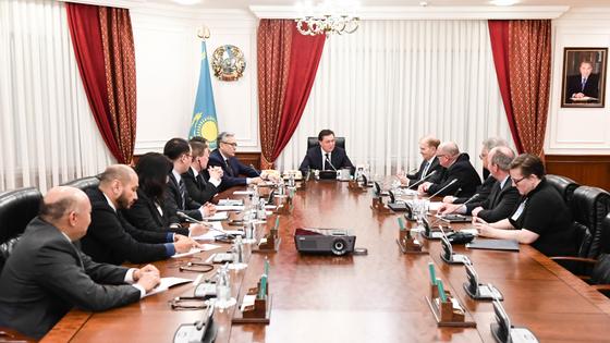Мамин принял глав крупнейших американских сельхозкомпаний Мамин принял глав крупнейших американских сельхозкомпаний
