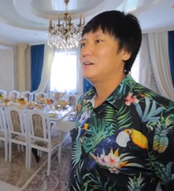 Өмірқұл Айниязов. Фото: "Айта берсін" бағдарламасынан Өмірқұл Айниязов. Фото: "Айта берсін" бағдарламасынан