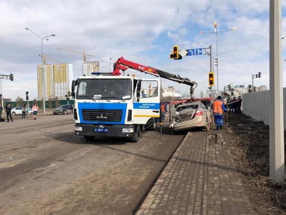 "Я в шоке, удар был сзади": пострадавшая с сотрясением мозга о жуткой аварии в Нур-Султане "Я в шоке, удар был сзади": пострадавшая с сотрясением мозга о жуткой аварии в Нур-Султане