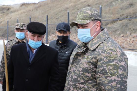 Министр по ЧС Юрий Ильин на облете паводкоопасных участков Министр по ЧС Юрий Ильин на облете паводкоопасных участков
