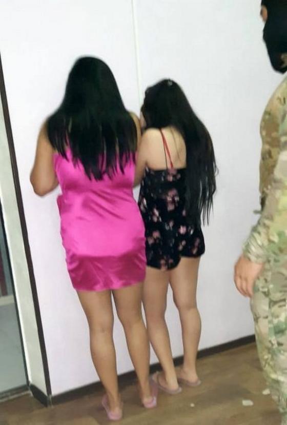 Ночных бабочек оштрафовали за нарушения карантина Ночных бабочек оштрафовали за нарушения карантина