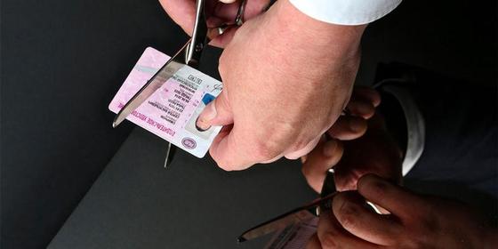 Чиновника лишили водительских прав за отказ от медицинского освидетельствования в Карагандинской области Чиновника лишили водительских прав за отказ от медицинского освидетельствования в Карагандинской области