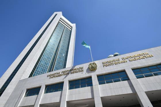Депутаты Мажилиса пожелали скорейшего выздоровления Елбасы Депутаты Мажилиса пожелали скорейшего выздоровления Елбасы