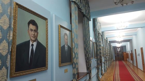 90 жылдардағы отандық шоу-бизнестің аяқ алысы туралы телехикая 90 жылдардағы отандық шоу-бизнестің аяқ алысы туралы телехикая
