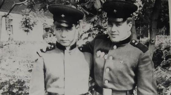 Оставивший в 1967 году записку в танке Т-34 солдат найден в Узбекистане (фото, видео) Оставивший в 1967 году записку в танке Т-34 солдат найден в Узбекистане (фото, видео)