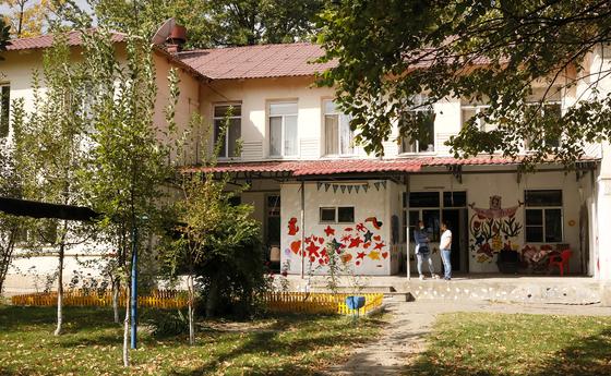 20-летняя алматинка живет в приюте для женщин, боясь сказать родным, что родила дочь 20-летняя алматинка живет в приюте для женщин, боясь сказать родным, что родила дочь