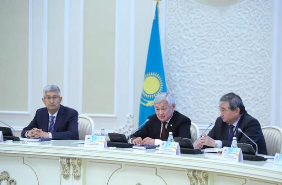 Маңғыстауда әдебиет және өнер қайраткерлерінің халықаралық конгресі өтті Маңғыстауда әдебиет және өнер қайраткерлерінің халықаралық конгресі өтті