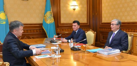 Президент Ерлан Қарин мен Мұхтар Тайжанды қабылдады Президент Ерлан Қарин мен Мұхтар Тайжанды қабылдады