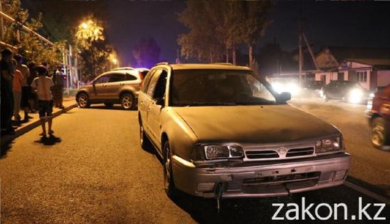 Автомобиль попал в аварию Автомобиль попал в аварию