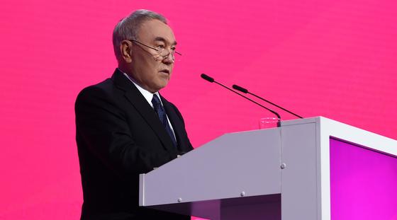 Назарбаев: Я мог выставить свою кандидатуру со 100% уверенностью, что меня изберут Назарбаев: Я мог выставить свою кандидатуру со 100% уверенностью, что меня изберут