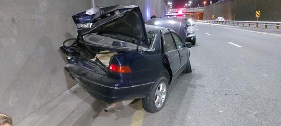 Автомобиль попал в аварию Автомобиль попал в аварию