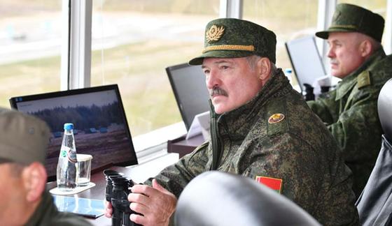 Лукашенко признался в насилии над несовершеннолетним сыном Лукашенко признался в насилии над несовершеннолетним сыном