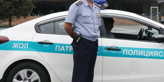 Мужчина лишился прав на 7 лет, празднуя покупку автомобиля в Петропавловске Мужчина лишился прав на 7 лет, празднуя покупку автомобиля в Петропавловске