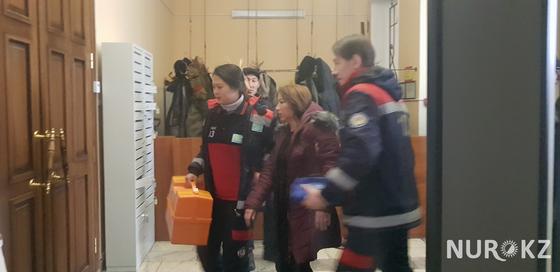 "Балаларды қыра береміз бе": Ақтөбеде ашынған аналар әкімдікке келді "Балаларды қыра береміз бе": Ақтөбеде ашынған аналар әкімдікке келді