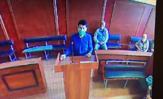 Пострадавший полицейский выступил в суде Пострадавший полицейский выступил в суде