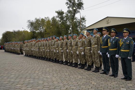 ҚР Қорғаныс министрлігінің өкілдері әскери қызметшілердің қызмет жағдайларымен және проблемалық мәселелерімен танысты ҚР Қорғаныс министрлігінің өкілдері әскери қызметшілердің қызмет жағдайларымен және проблемалық мәселелерімен танысты
