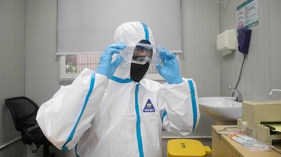 Әлемде коронавирус жұқтырғандар саны 100 мыңнан асып жығылды Әлемде коронавирус жұқтырғандар саны 100 мыңнан асып жығылды