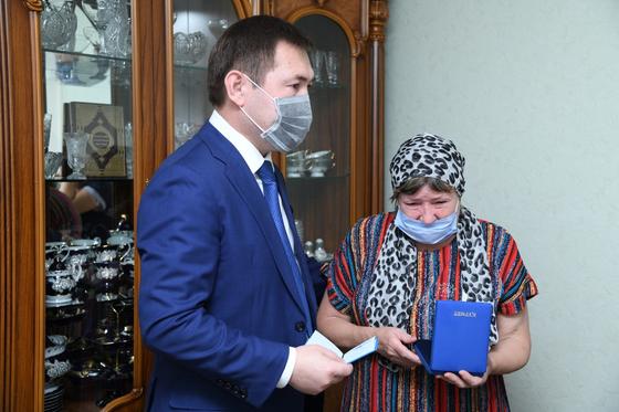 Мурат Айтенов: Погибшие врачи будут вечно в нашей памяти Мурат Айтенов: Погибшие врачи будут вечно в нашей памяти