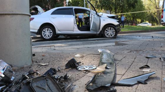 Автомобиль попал в аварию Автомобиль попал в аварию