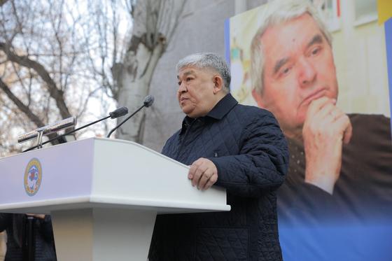 Крымбек Кушербаев Крымбек Кушербаев
