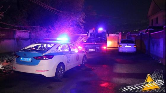 Девушка погибла под колесами авто в Алматы: водитель скрылся Девушка погибла под колесами авто в Алматы: водитель скрылся