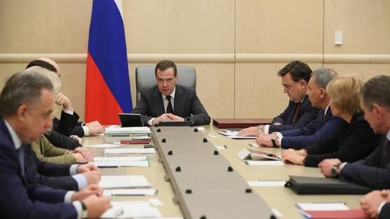 Правительство России ушло в отставку Правительство России ушло в отставку