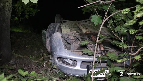 Автомобиль попал в аварию Автомобиль попал в аварию