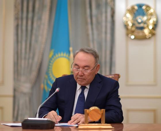 Назарбаев выразил соболезнования семье академика Кенжегали Сагадиева Назарбаев выразил соболезнования семье академика Кенжегали Сагадиева