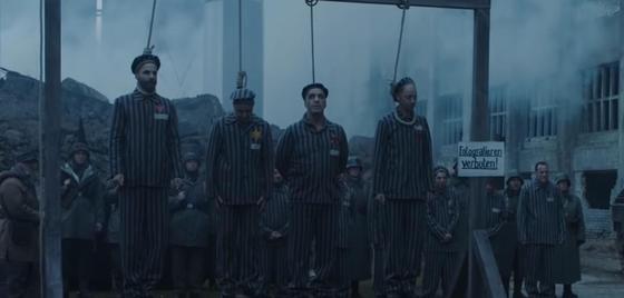 Новый клип Rammstein про концлагерь раскритиковали в Германии (видео) Новый клип Rammstein про концлагерь раскритиковали в Германии (видео)