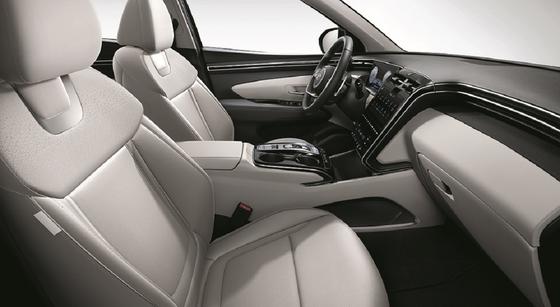 Hyundai Tucson просторный комфортабельный салон Hyundai Tucson просторный комфортабельный салон
