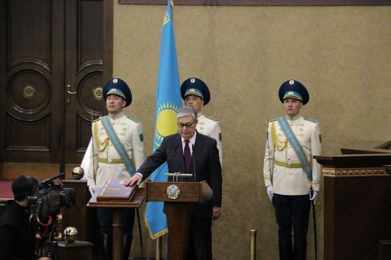 Касым-Жомарт Токаев принес присягу народу Казахстана Касым-Жомарт Токаев принес присягу народу Казахстана