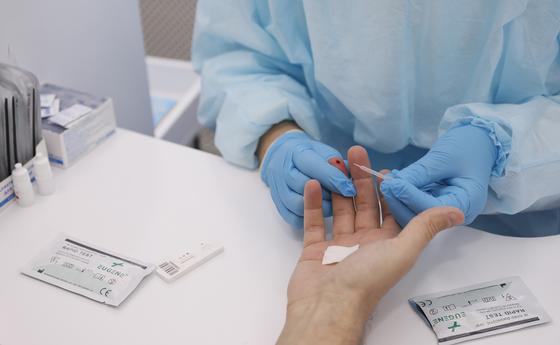 Әлемде бір тәулікте 95 мың адам коронавирус жұқтырған Әлемде бір тәулікте 95 мың адам коронавирус жұқтырған