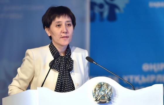 Президент Тамара Дүйсенованы көмекші етіп тағайындады Президент Тамара Дүйсенованы көмекші етіп тағайындады