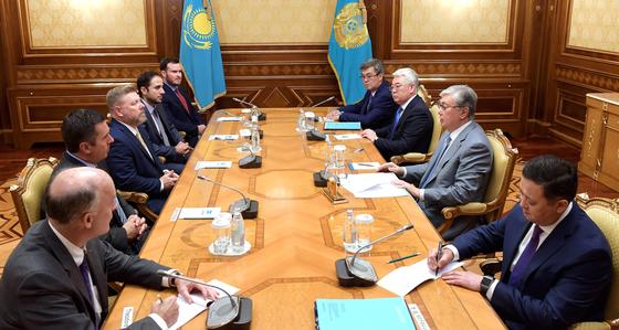Президент АҚШ конгрессмендерін Ақордада қабылдады Президент АҚШ конгрессмендерін Ақордада қабылдады