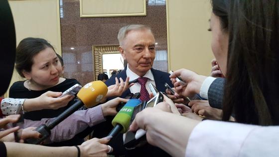Назарбаев ушел в отставку: Касым-Жомарт Токаев вступает в должность президента (онлайн) Назарбаев ушел в отставку: Касым-Жомарт Токаев вступает в должность президента (онлайн)