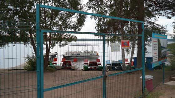 Из Бурабая выгнали почти всех туристов (фото, видео) Из Бурабая выгнали почти всех туристов (фото, видео)
