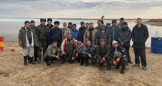 Рыбак несколько дней жил на острове из-за подтоплений в Акмолинской области (фото) Рыбак несколько дней жил на острове из-за подтоплений в Акмолинской области (фото)
